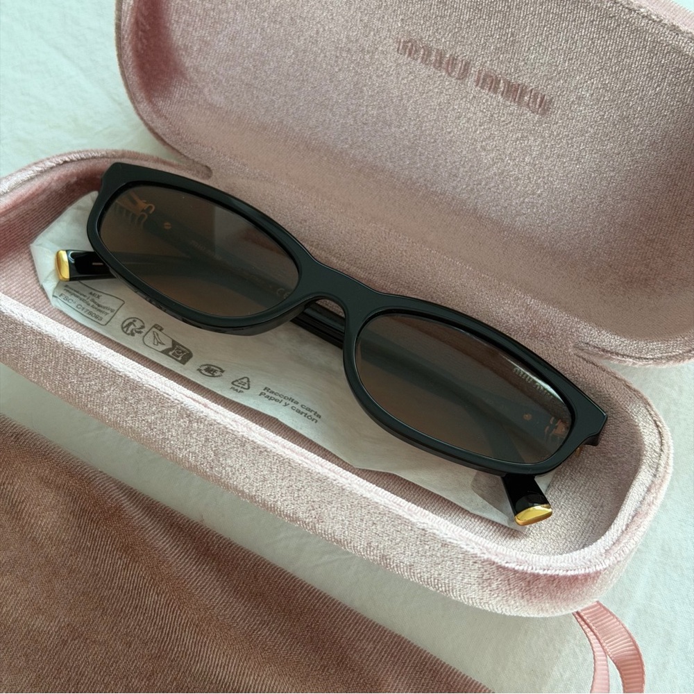 Miu Miu Regard sunglasses - authentic - Picture 3 of 9